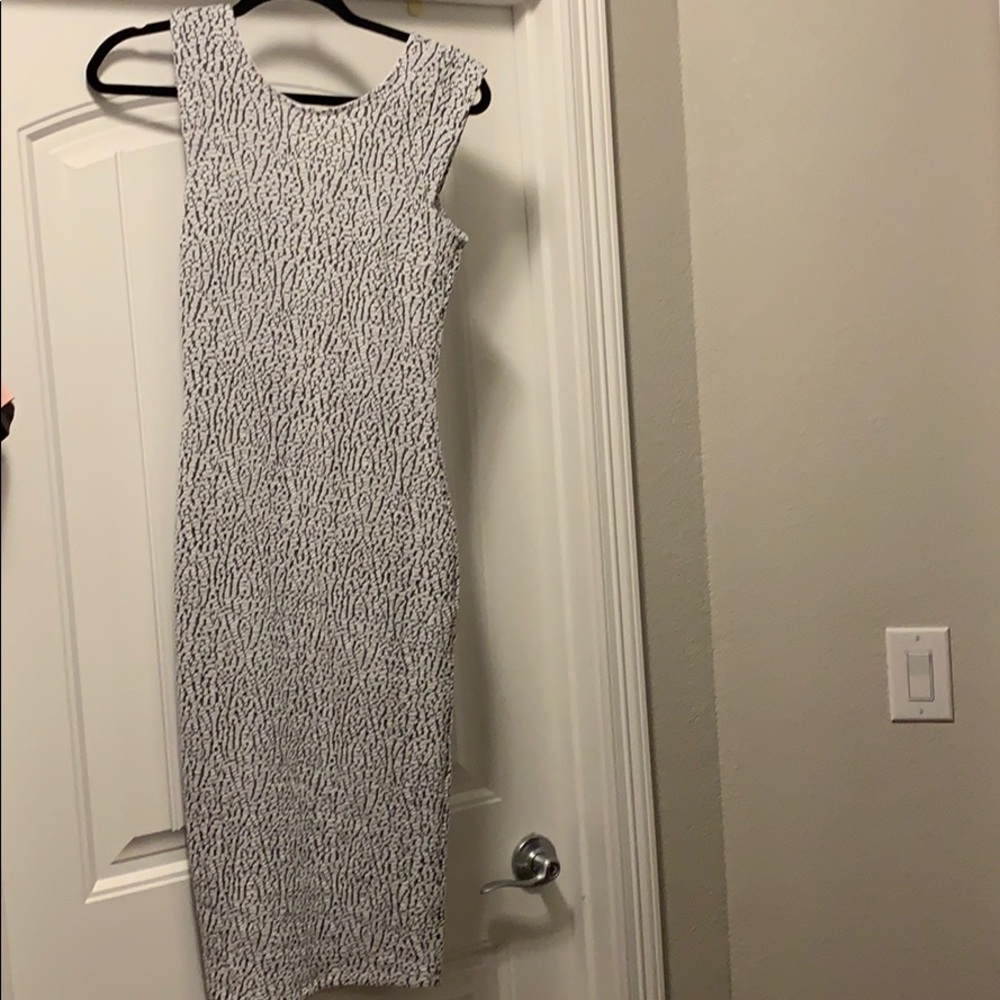 Black/White Midi Dress